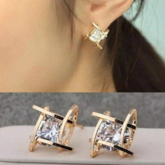 🌸*NEW Gold 3D Solicatire Diamond Caged Studs🌸 - Picture 3 of 5